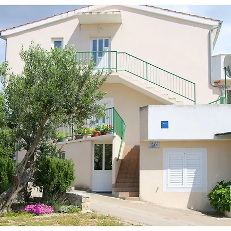 Ivan Bara - Apartment *